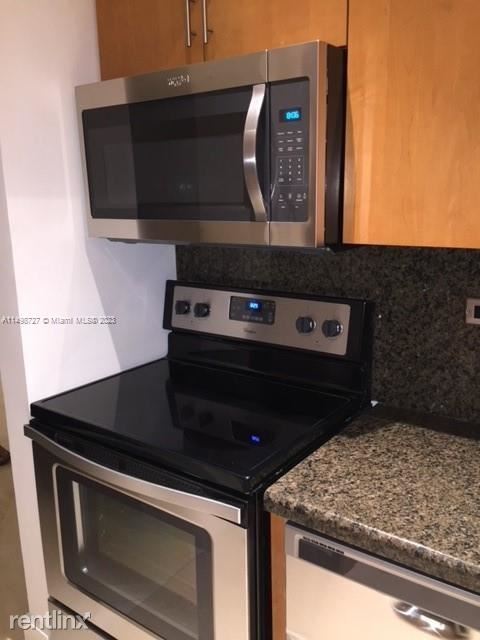 Foto del edificio - 2 br, 2 bath House - 20225 NE 34th Ct Apt 812