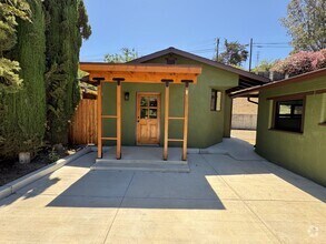 Building Photo - 8220 Edison Dr