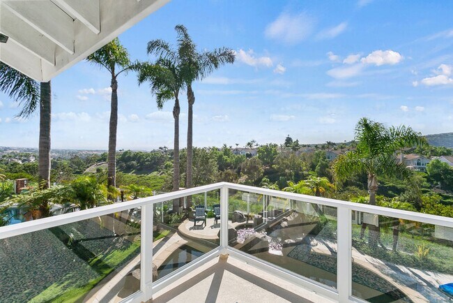 Foto del edificio - Gorgeous Ocean-View 5 Bedroom Pool Home!
