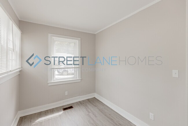 Foto del edificio - Charming 2 Bedroom in Birmingham!