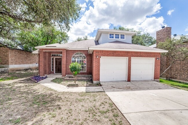 Building Photo - Spacious two-story home in established Silver Creek
