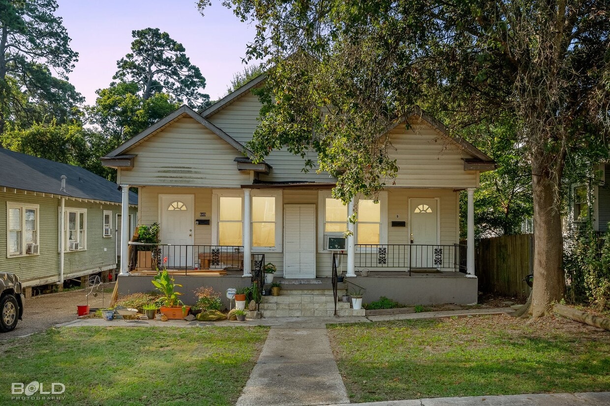 Primary Photo - COZY HOME