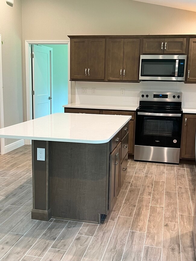 Large Island - 2560 Trico Rd