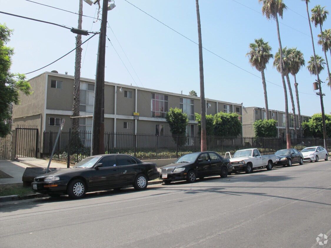 Palm Terrace Apartments Apartments in Los Angeles, CA