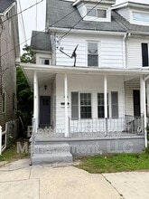 Building Photo - 508 Dock St