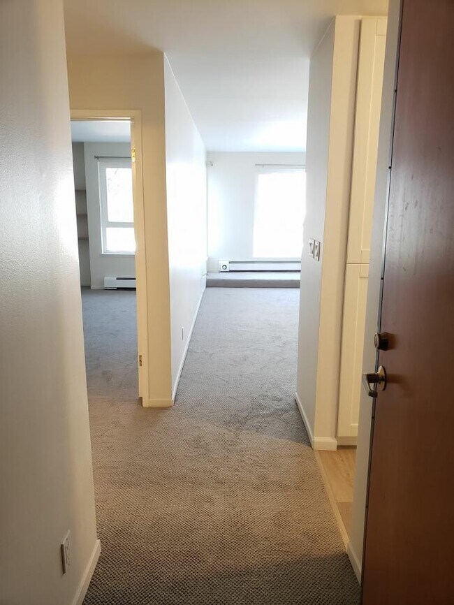 Building Photo - 1 bedroom in San Francisco CA 94115