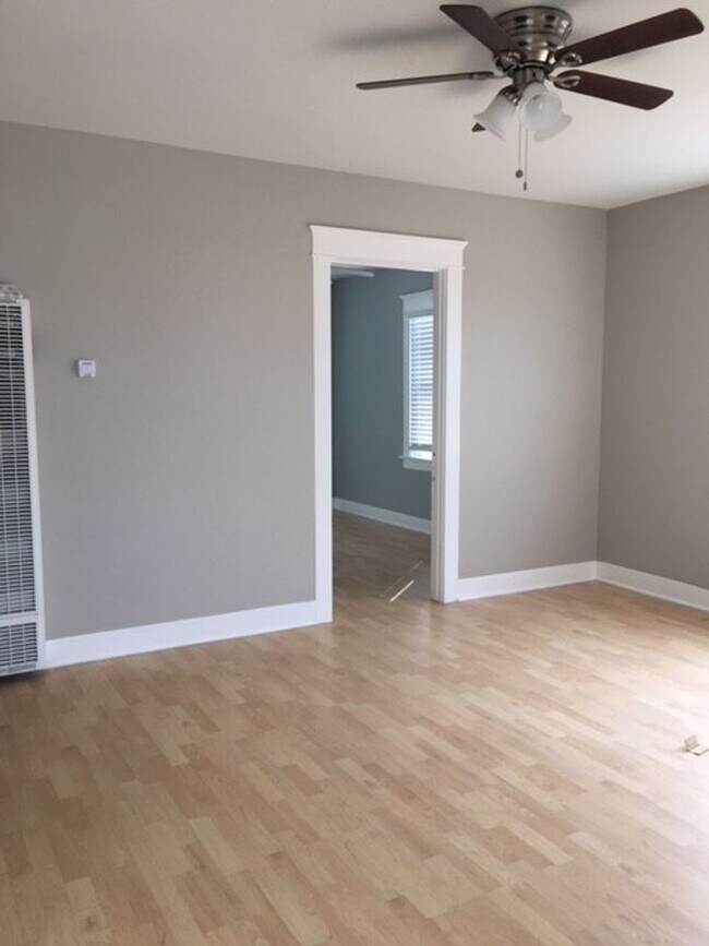 Building Photo - Coming Soon!!! DO NOT DISTURB TENANTS - Available mid May 2026 -