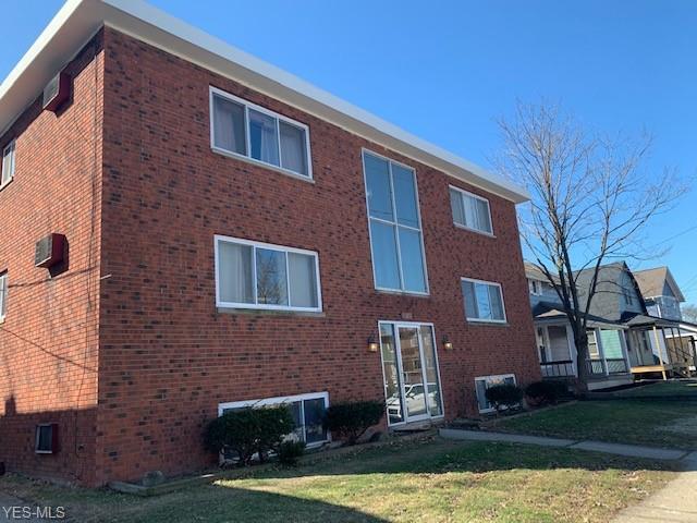 Primary Photo - 1450 Riverside Dr