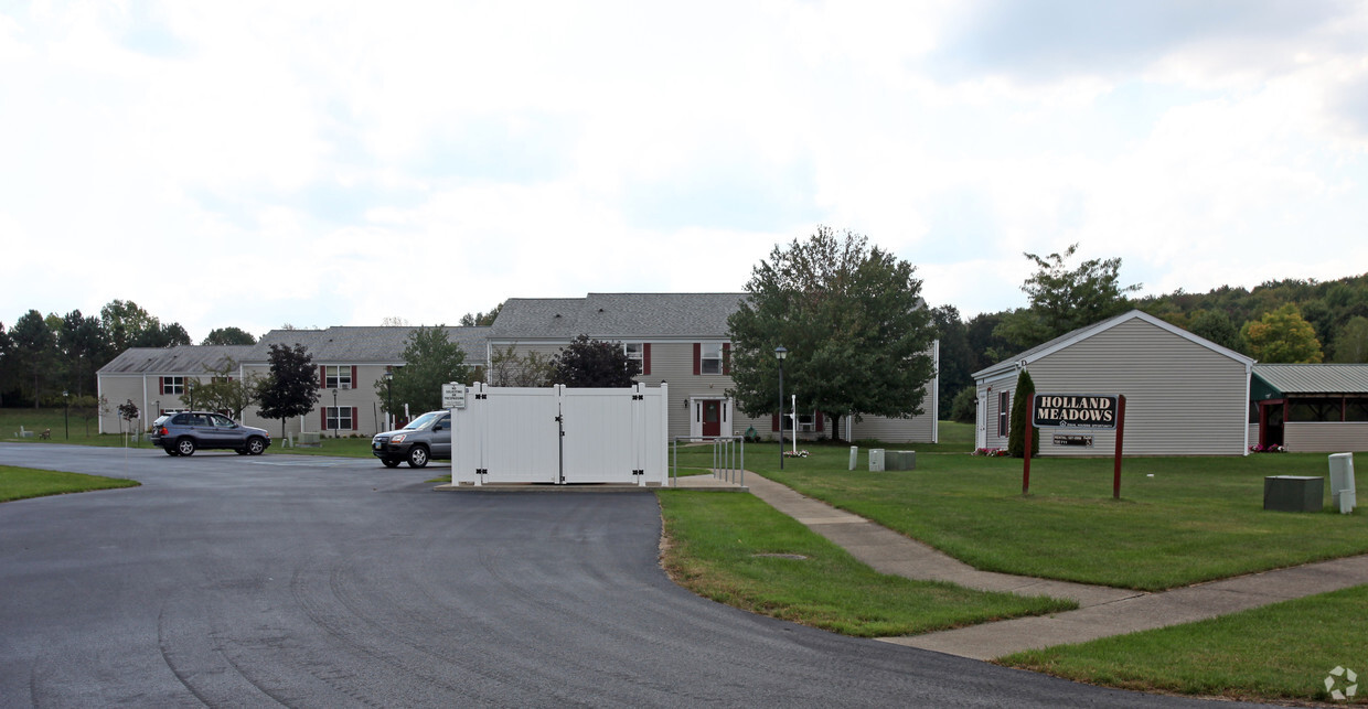 Building Photo - Holland Meadows Apartments