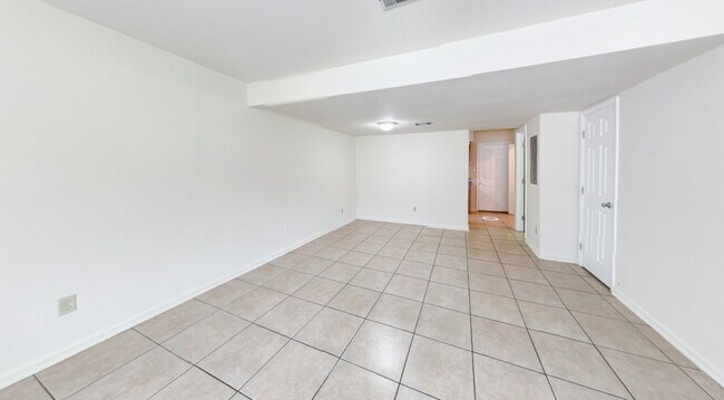 Foto del edificio - 2268 Continental Ave