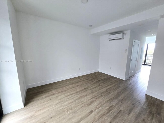 Building Photo - 4100 SW 64th Ave