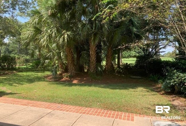 Building Photo - 30793 Pine Ct