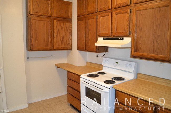 Foto del edificio - 2 br, 1 bath House - 1126 SW Woodward Ave
