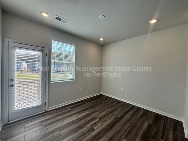 Foto del edificio - 2727 Chert Ln