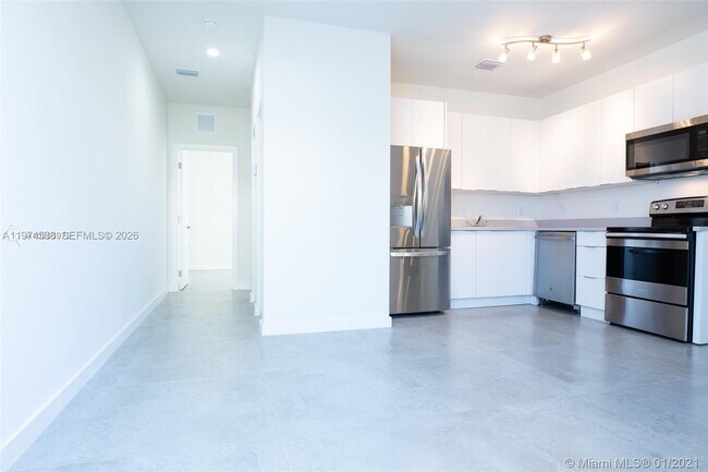 Foto del edificio - 120 NE 71st St