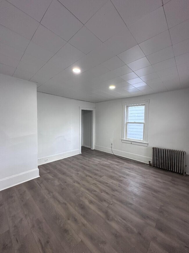 Foto del edificio - 787 Keating St