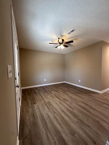 Foto del edificio - 517 Weaver St