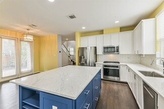 Building Photo - 15 N Flickering Sun Cir