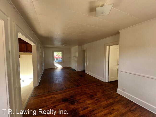 Building Photo - 2 br, 1 bath House - 635 Hillcrest Drive