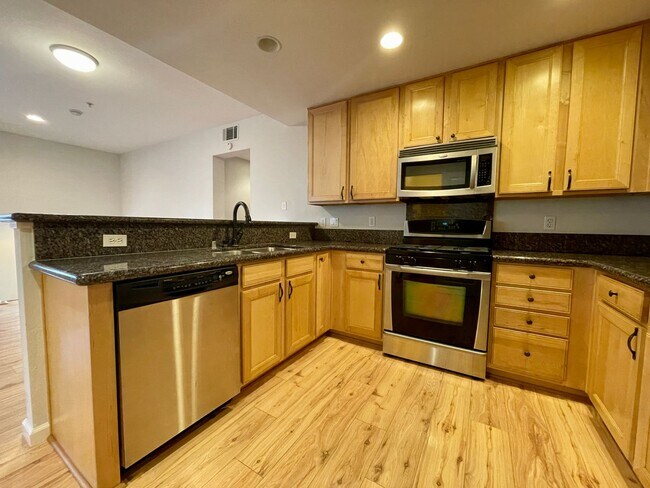 Building Photo - Beautiful Upscale and Modern 2 Bedroom 2 B...