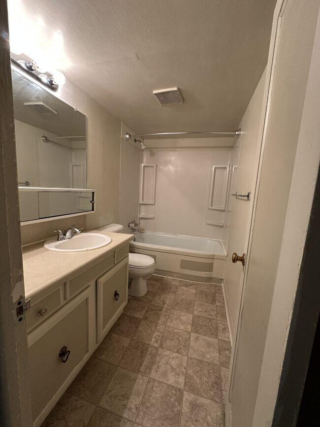 Foto del edificio - 1 bedroom in Billings MT 59102