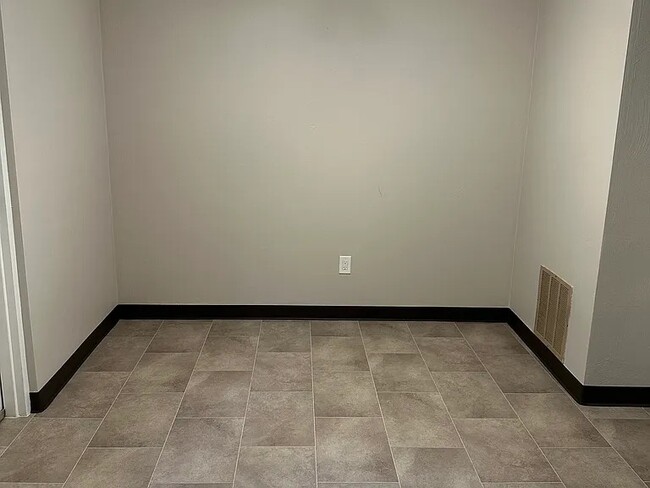 2-Bed/1-Bath - Chateau Apartments