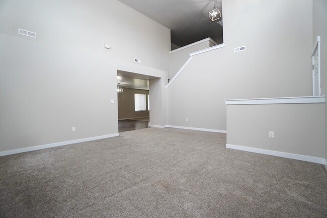 Building Photo - 13776 S Piano Ave