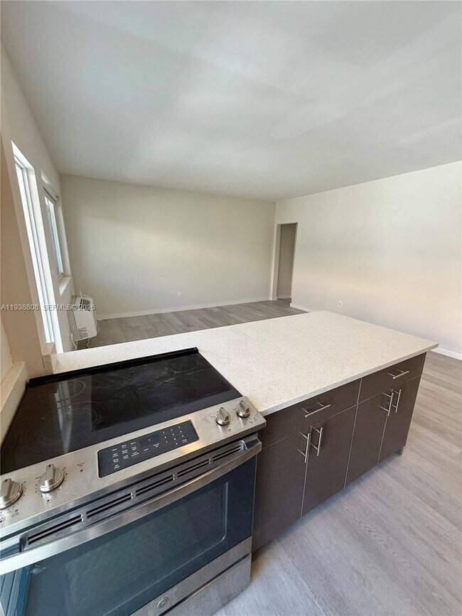 Foto del edificio - 1525 Michigan Ave