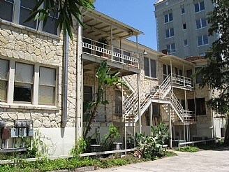 Foto del edificio - 230 Bushnell