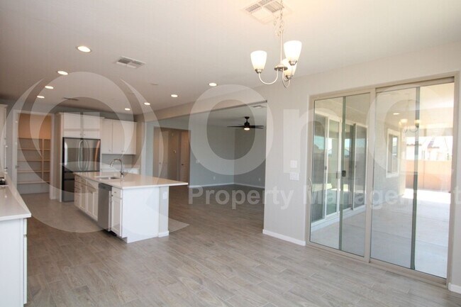 Building Photo - 22206 N Daniel Dr