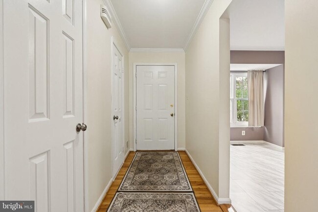 Building Photo - 907 Smartts Ln NE