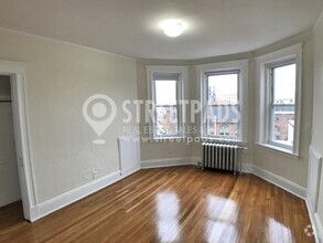 Building Photo - 1167 Boylston St