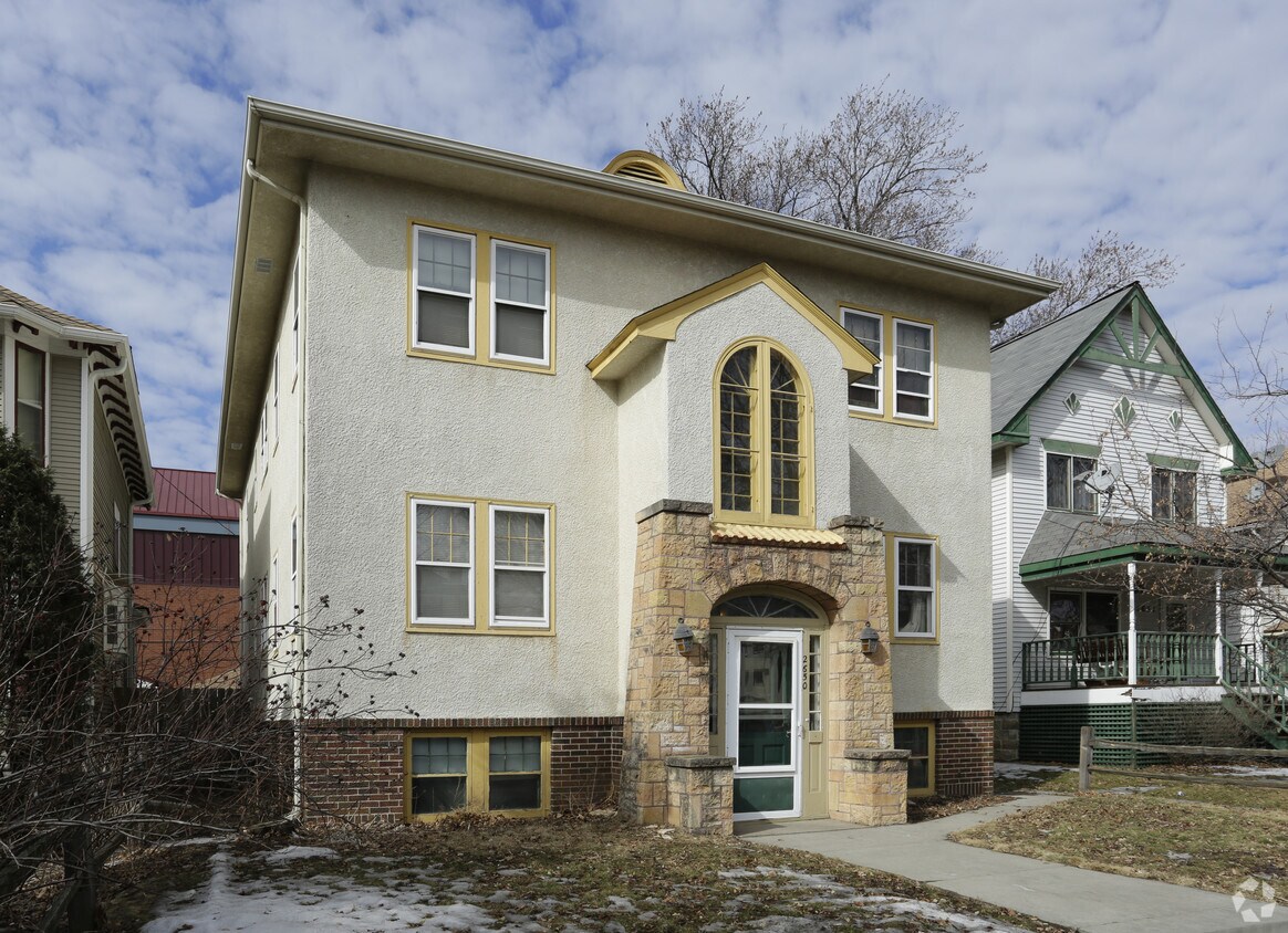 2650 Pleasant Ave S, Minneapolis, MN 55408 2650 Pleasant Ave S Minneapolis, MN Apartments