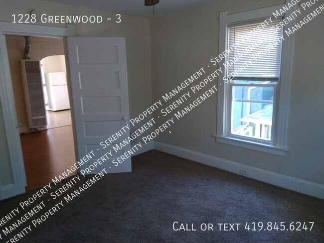 Foto del edificio - Charming One Bedroom Apartment AVAILABLE N...