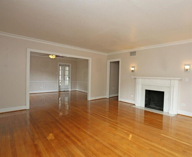 Foto del edificio - 5625 Jackson St