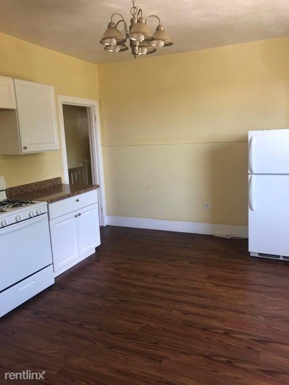 Building Photo - 2 br, 1 bath Apartment - 150 E 20th Ave