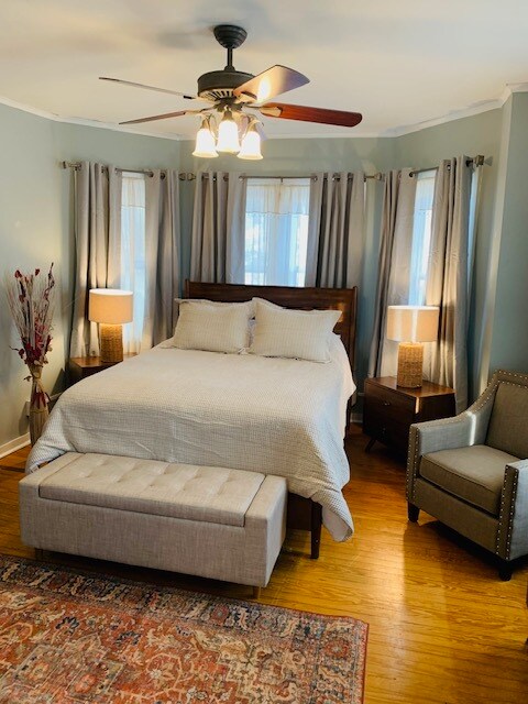 queen master bedroom with new furniture - 2457 Airport Rd