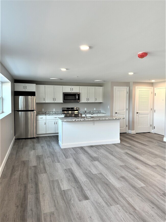 Building Photo - 530 Chestnut St