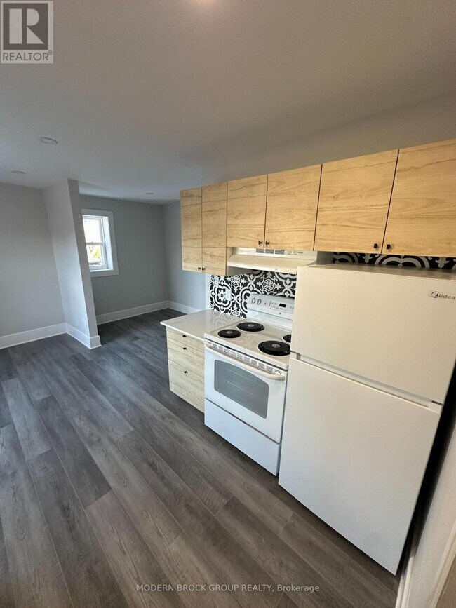 Photo du bâtiment - 2 Water St