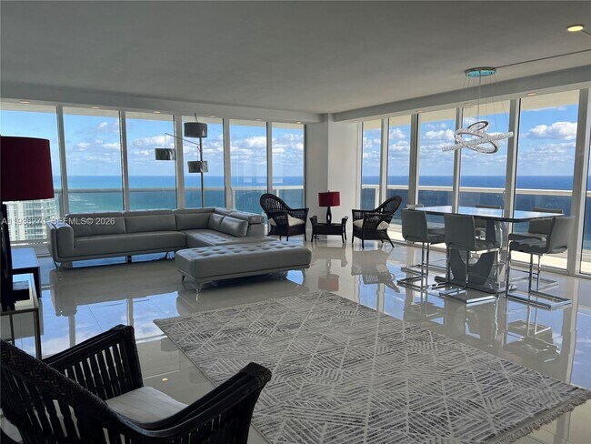 Building Photo - 1830 S Ocean Dr