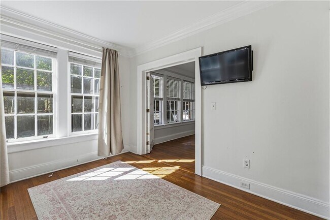 Foto del edificio - 61 16th St NE