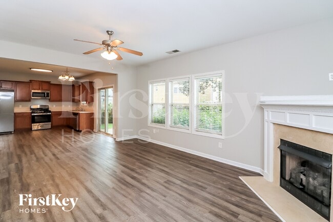 Foto del edificio - 427 Belmont Way