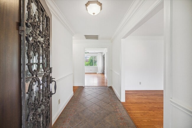 Foto del edificio - 10 Pom Ct