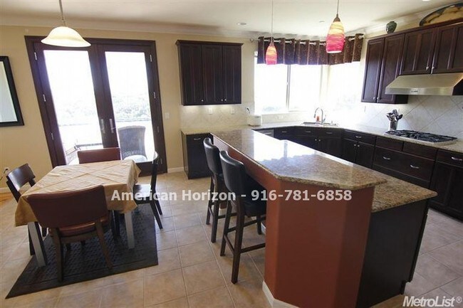 Building Photo - 3661 Monteverde Dr
