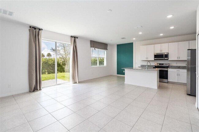 Building Photo - 210 Tarpon Bay Blvd