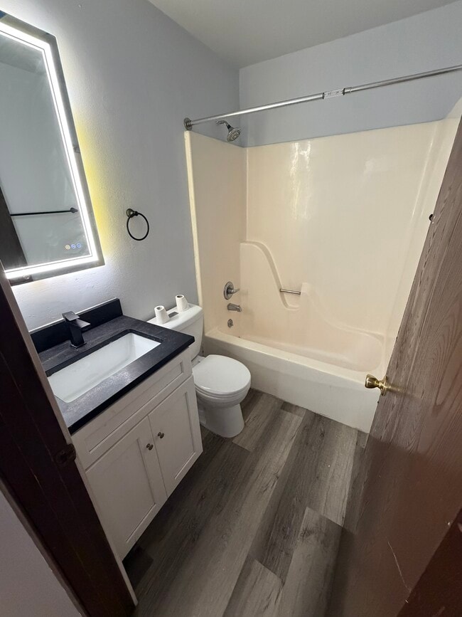 Bathroom - 1003 Cherokee St