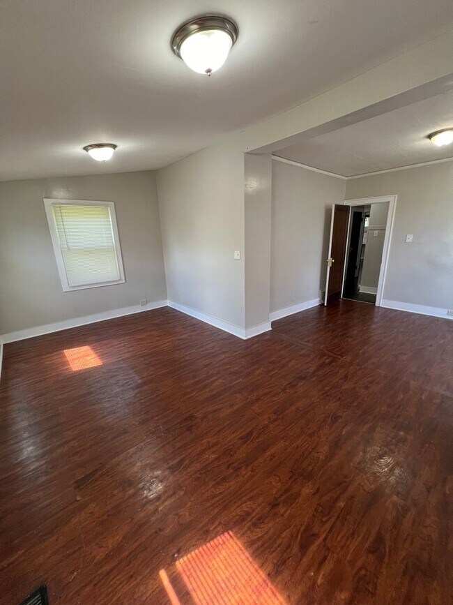 Building Photo - Discover 8951 S Throop a 3-bedroom, 1-bath...