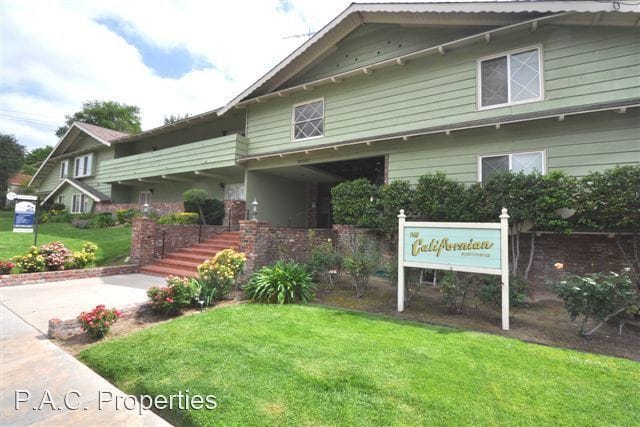 Primary Photo - 1 br, 1 bath Apartment - 24347 Newhall Ave...
