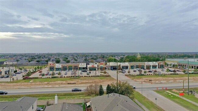 Building Photo - 6431 Tea Tree Dr