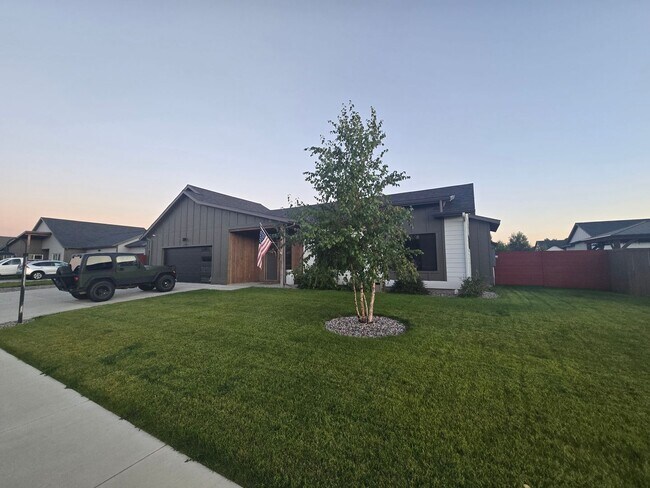 Building Photo - 3 Bed 2 Bath rental in Belgrade